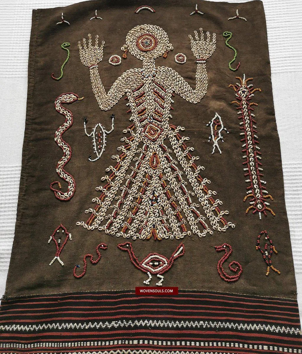 1144  Old Sumba Textile Lau Wuti Kau