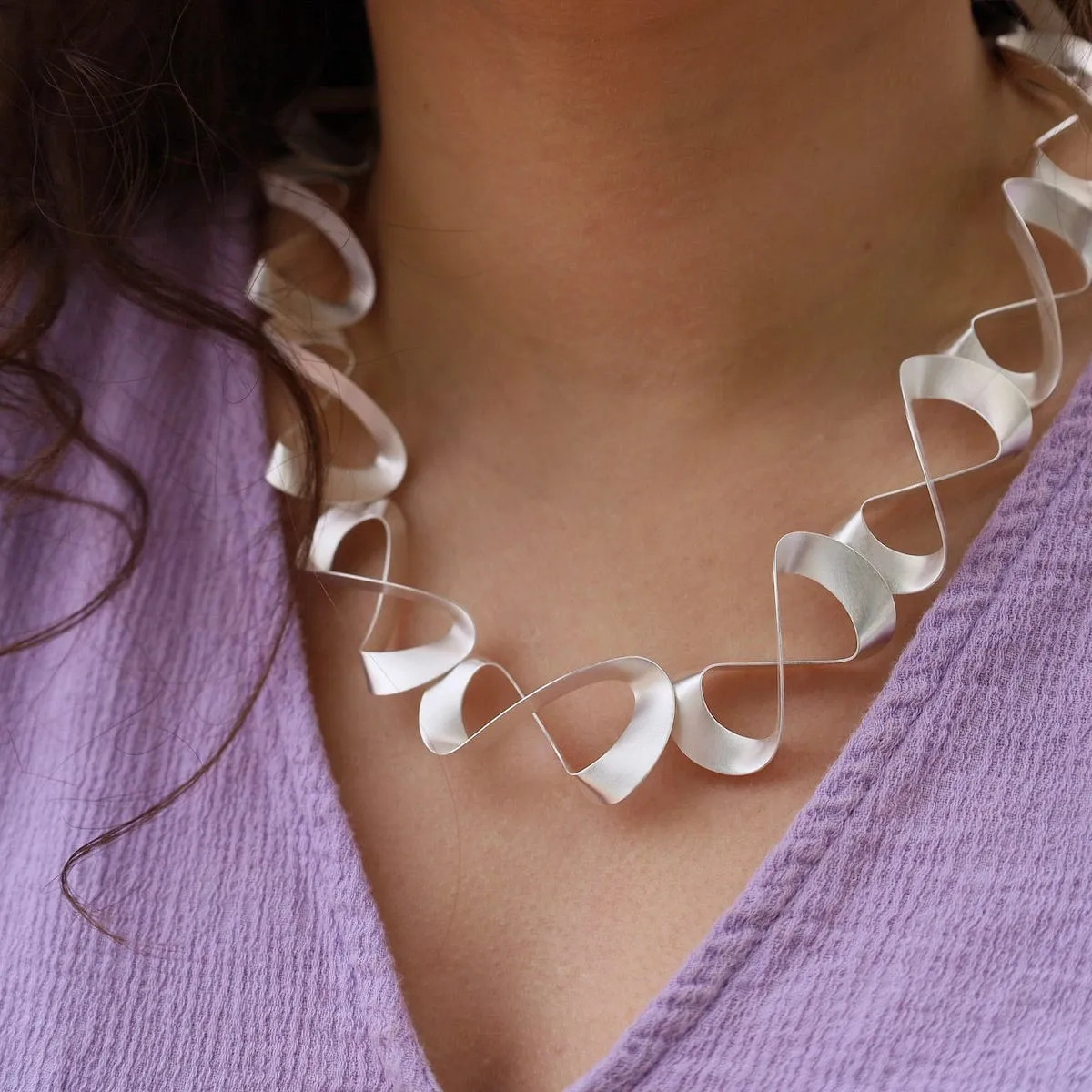 3D Ribbon Necklace