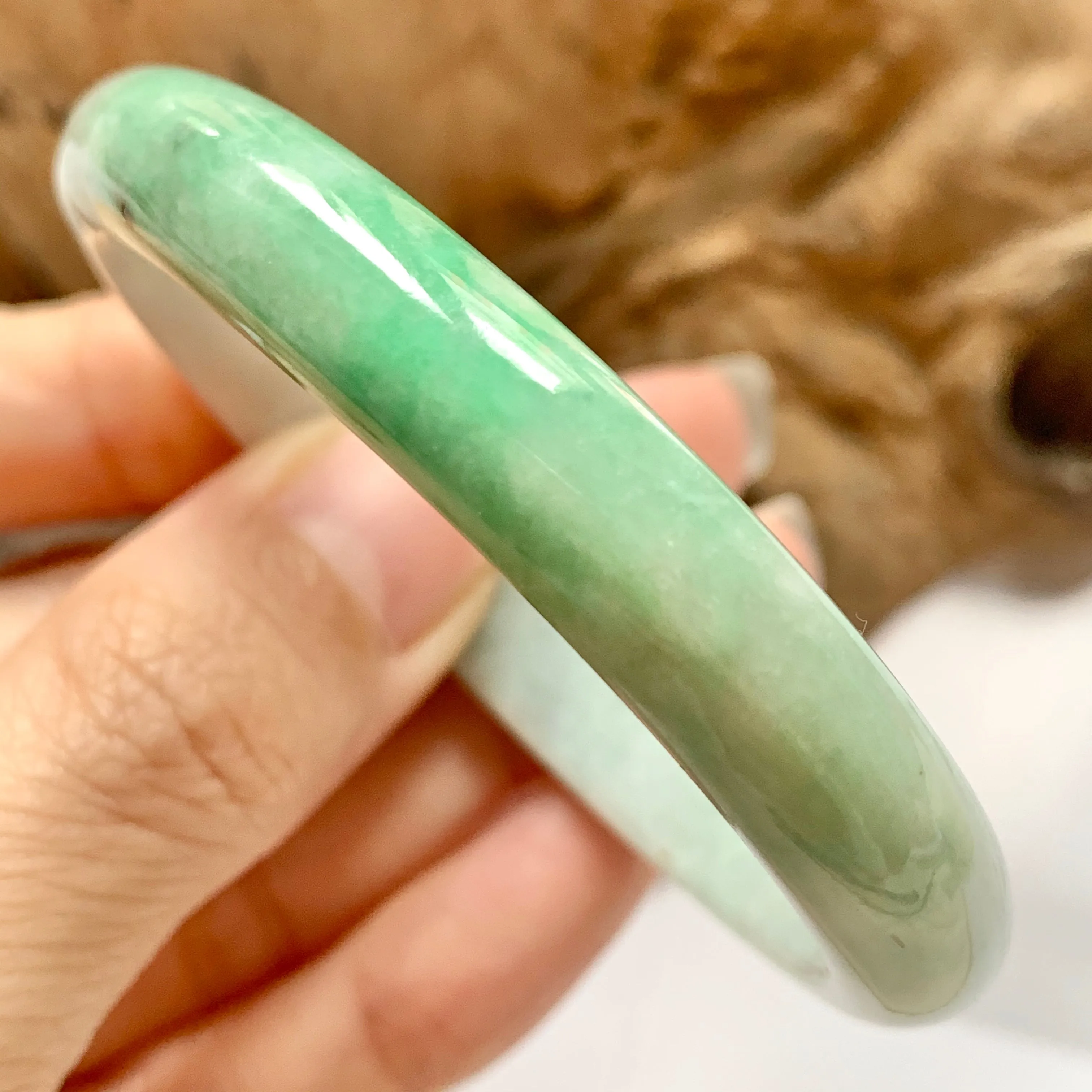 52.6mm A-Grade Natural Moss On Snow Jadeite Modern Oval Bangle No.151721