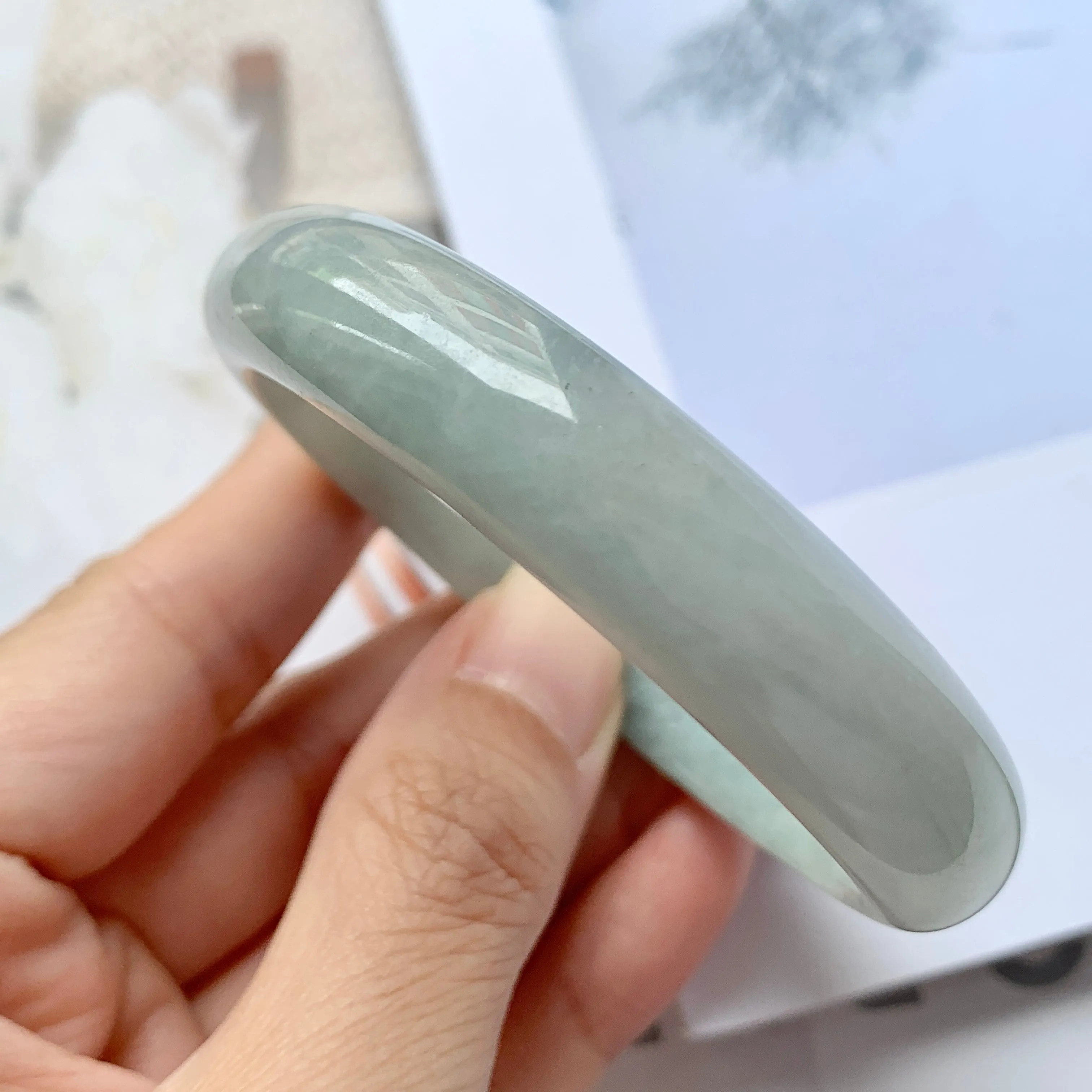 52.9mm A-Grade Natural Light Green Jadeite Modern Round Bangle No.330075