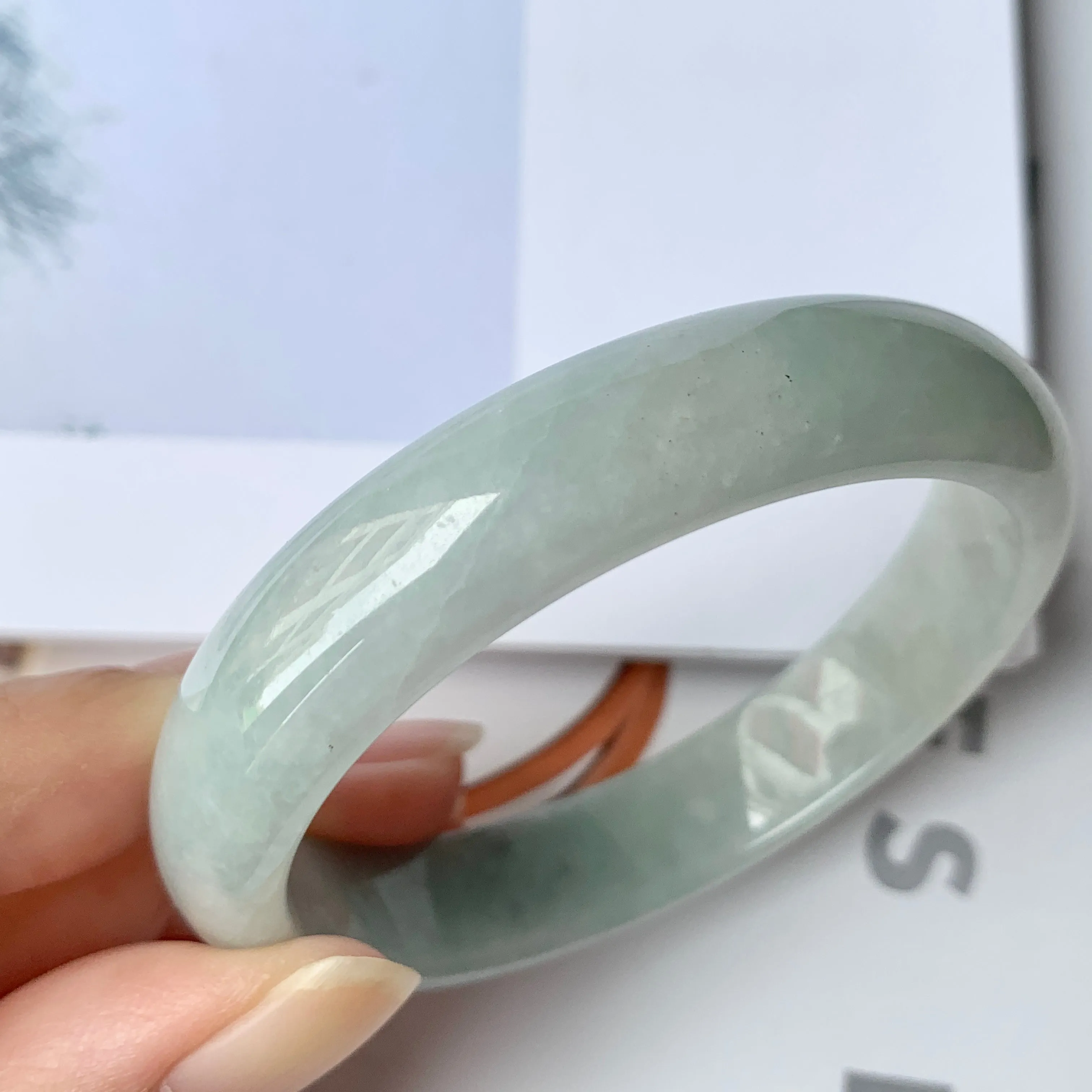 52.9mm A-Grade Natural Light Green Jadeite Modern Round Bangle No.330075