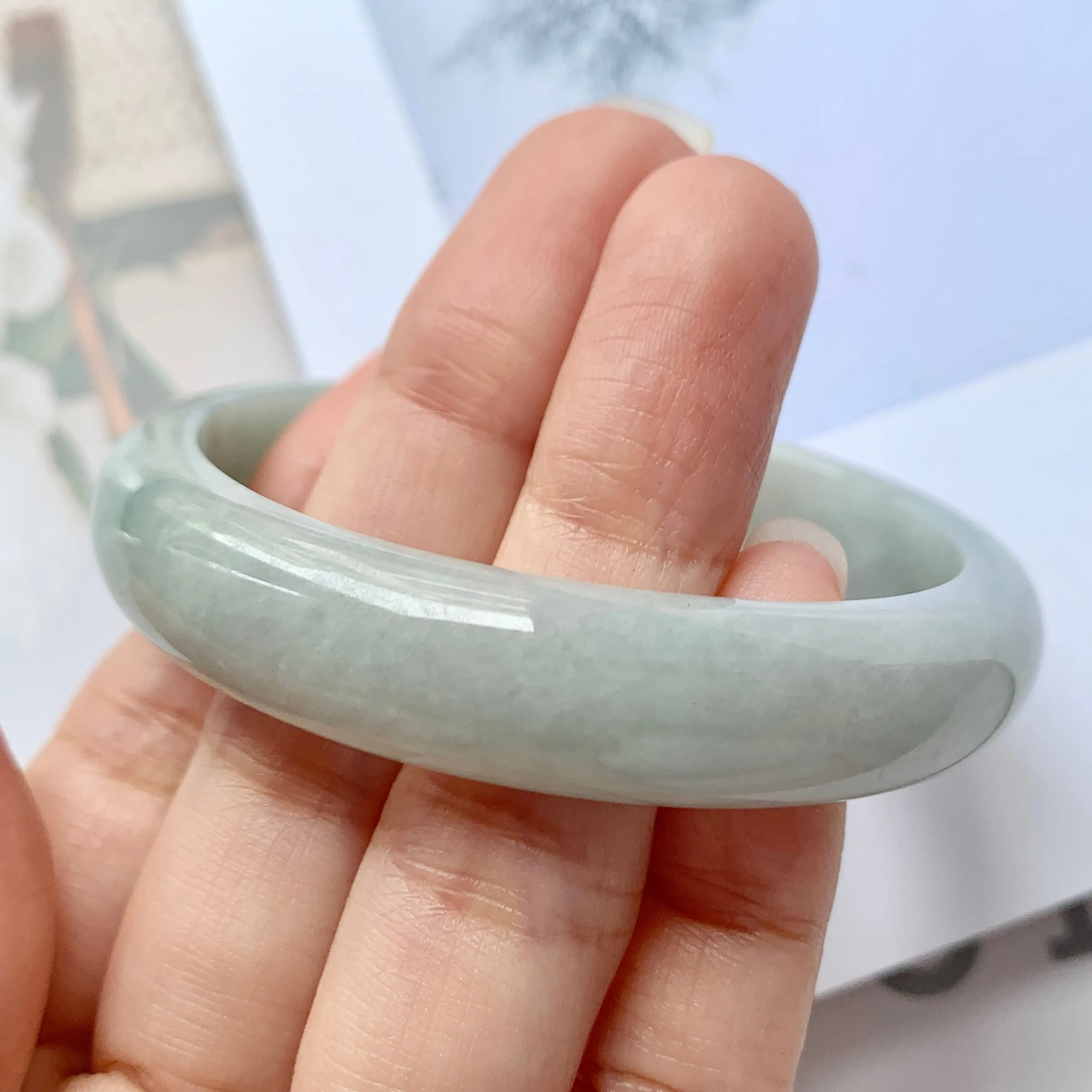 52.9mm A-Grade Natural Light Green Jadeite Modern Round Bangle No.330075