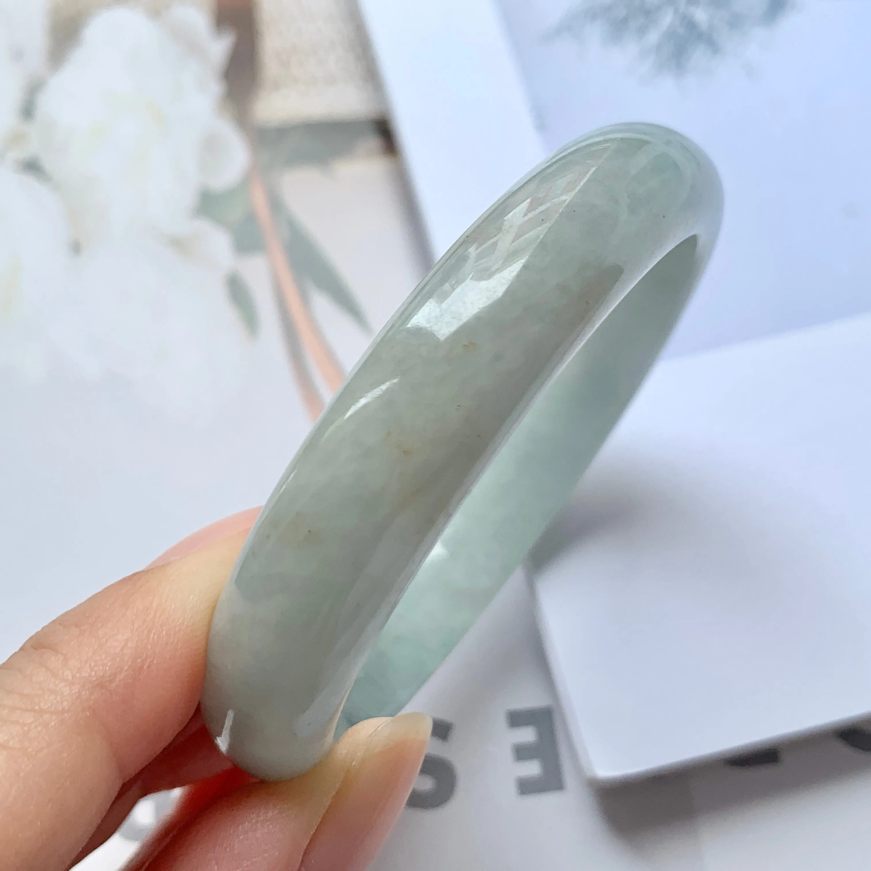 52.9mm A-Grade Natural Light Green Jadeite Modern Round Bangle No.330075