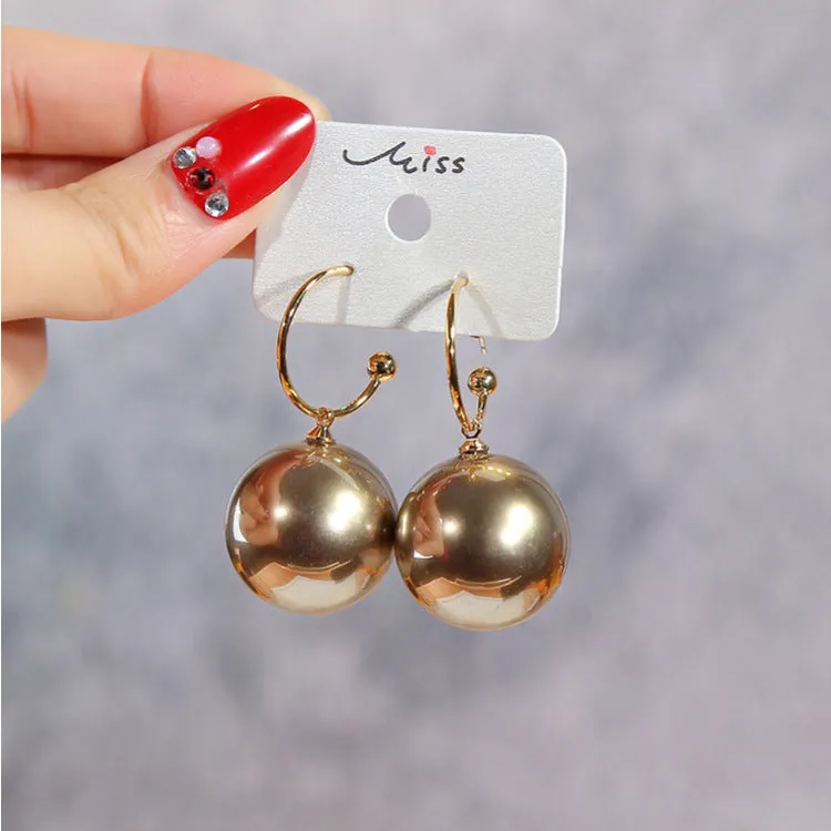 Fashion Simple Women's Pearl Alloy Earrings