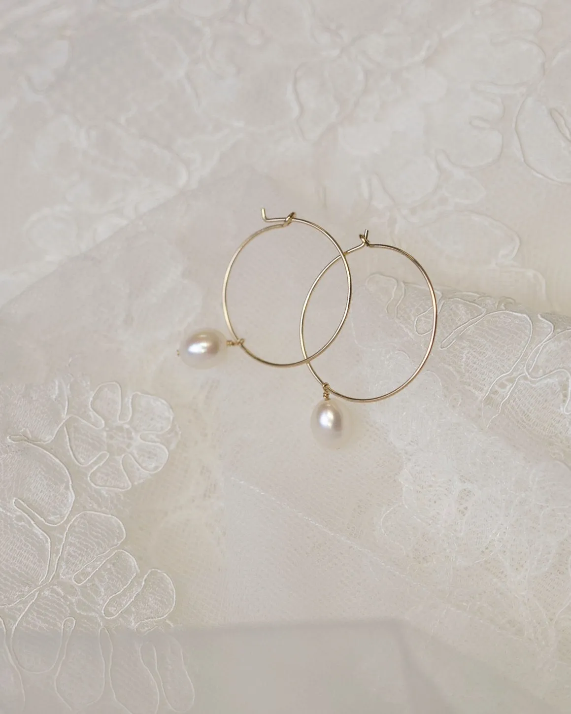 Freshwater Pearl Wire Hoop Earrings