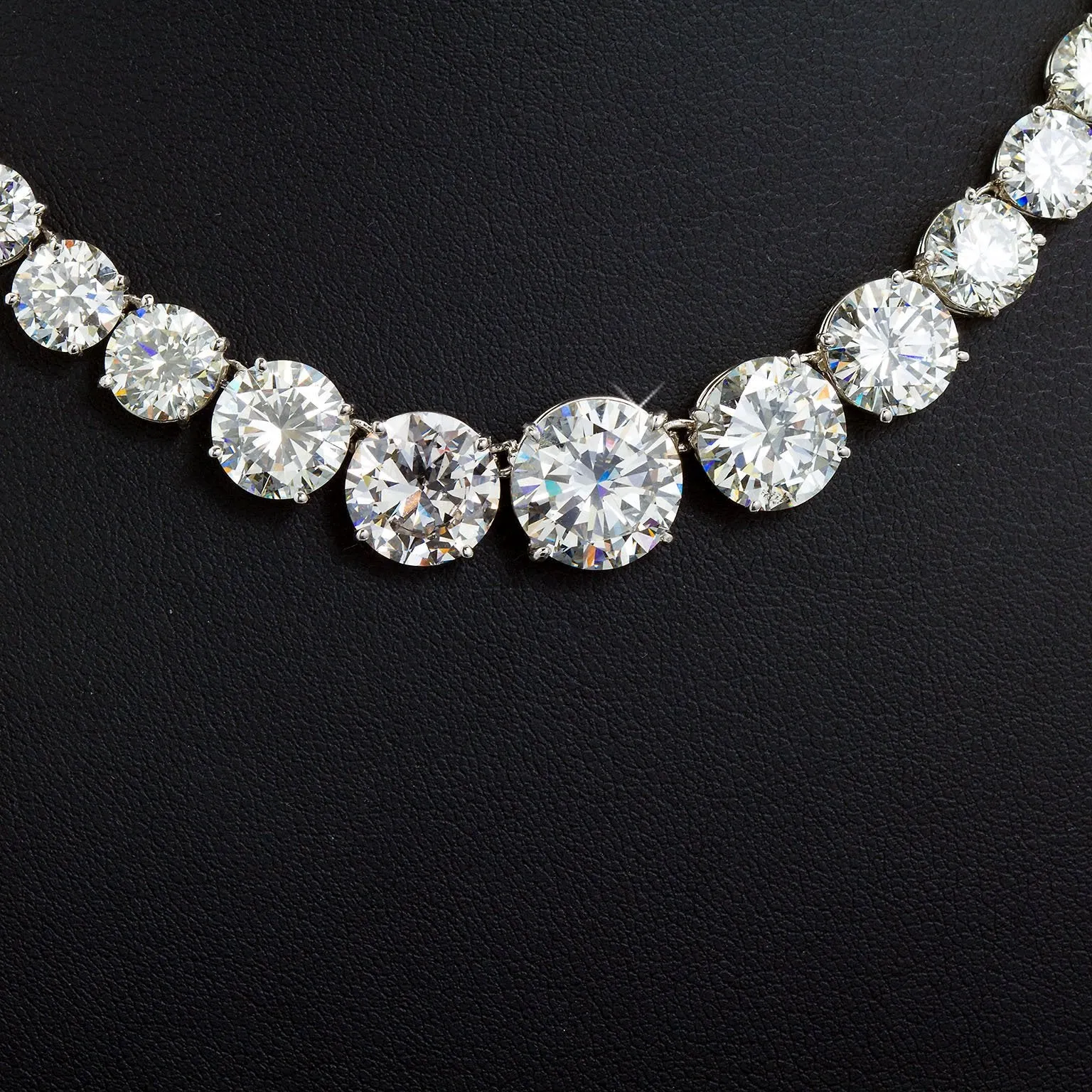 Grand Diamond Rivière Necklace 65 Carats