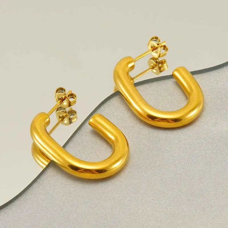 Modern Gold U-Shaped Hoop Earrings – Bold and Stylish for Everyday Wear