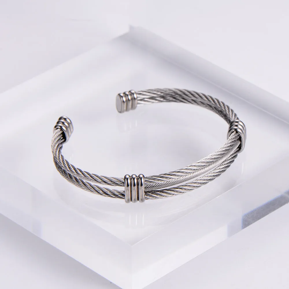 Rustic Women Metal Star Titanium Steel Electroplating Bangles