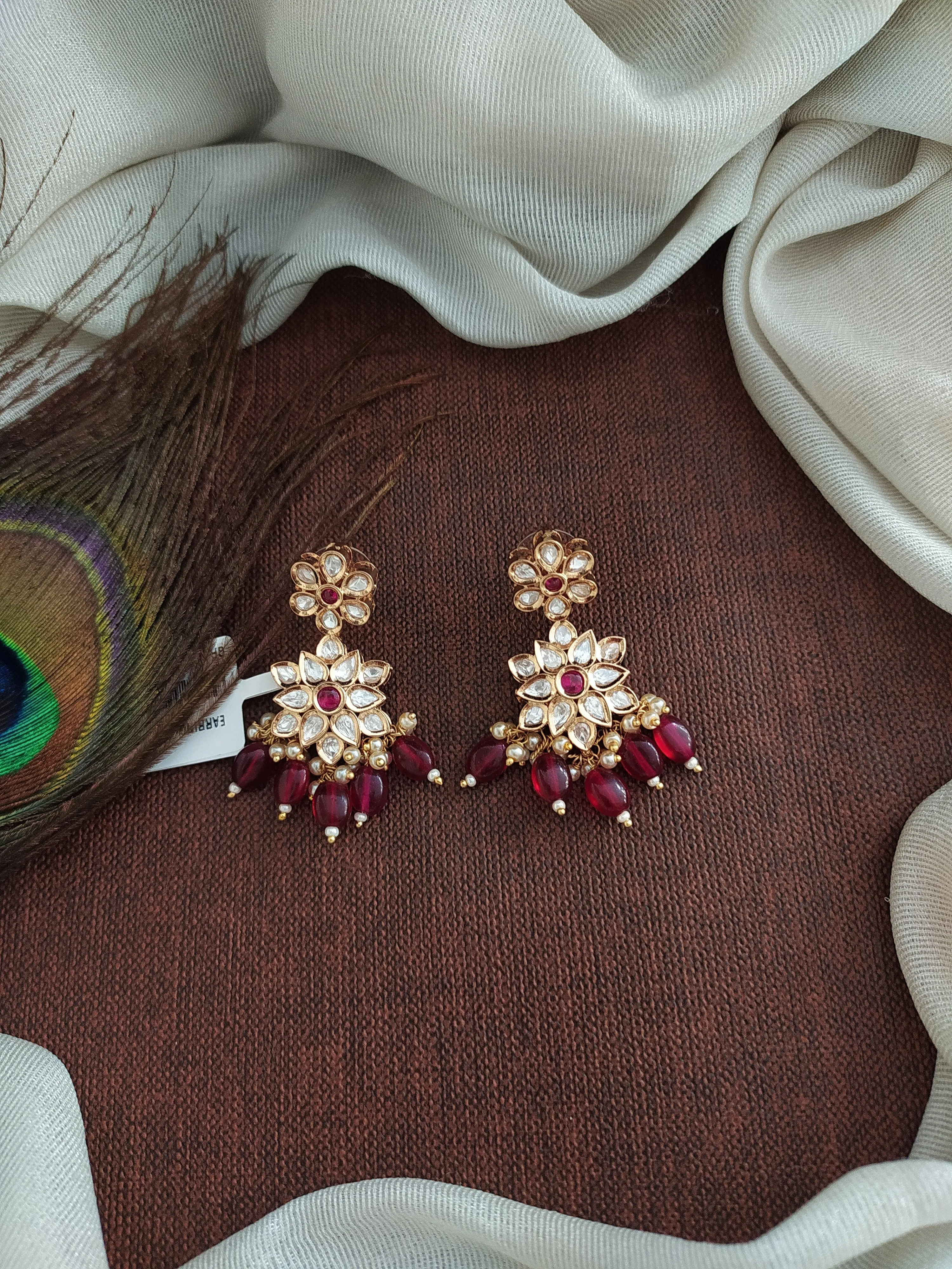 Simple and Elegant Kundan Earrings