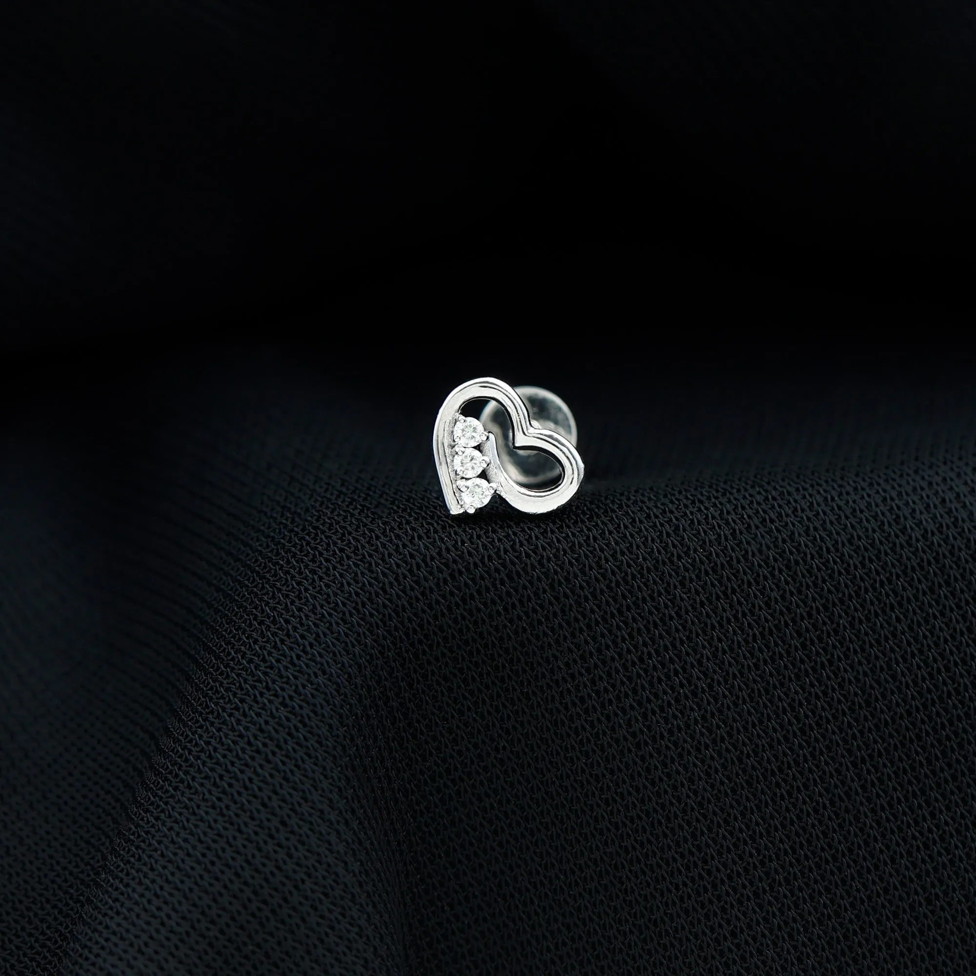 Simple Round Diamond Heart Cartilage Earring