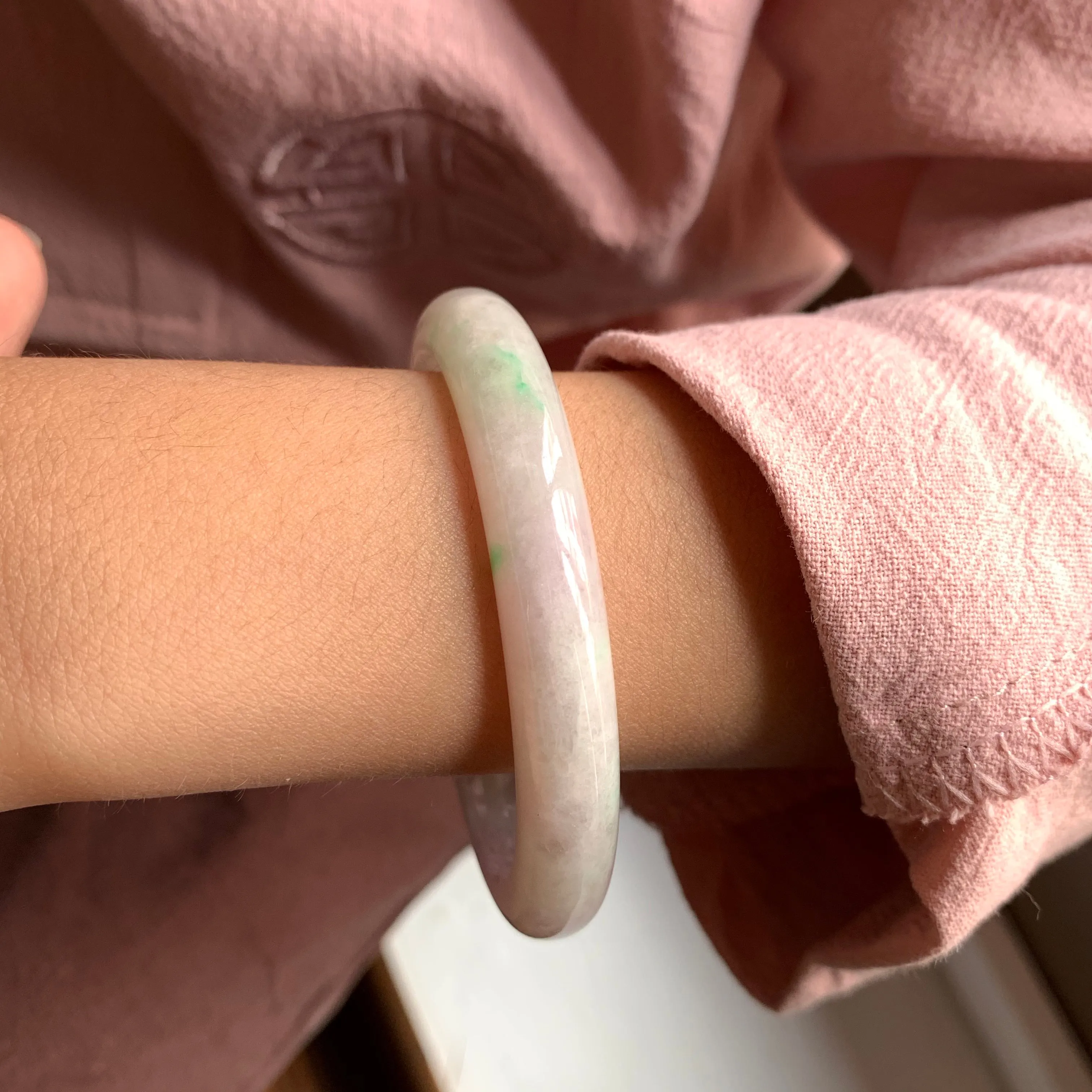 SOLD OUT: 51.5mm A-Grade Jadeite Modern Oval Bangle No.151706