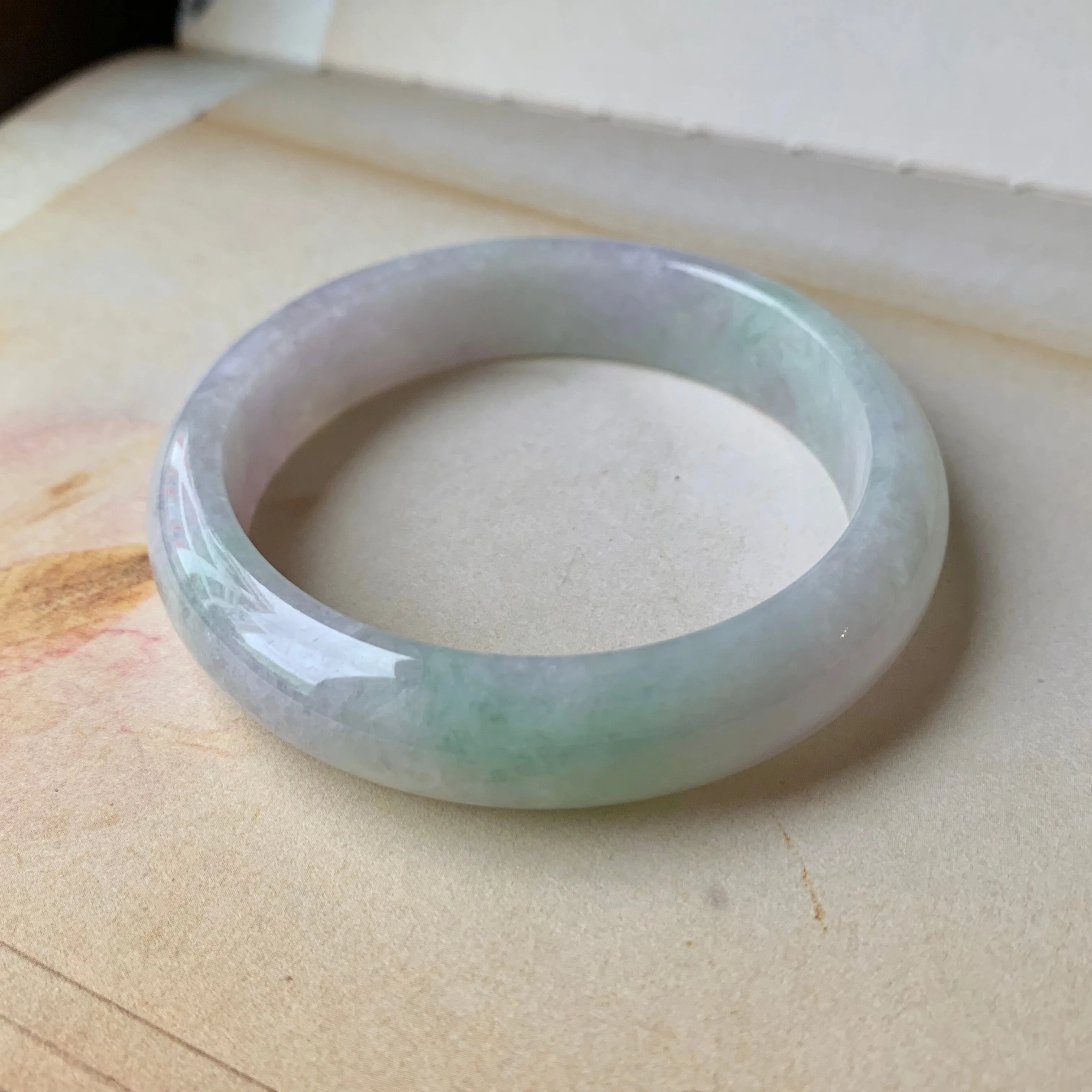 SOLD OUT: 57.6mm A-Grade Natural Lavender & Green Jadeite Modern Round Bangle No.151915