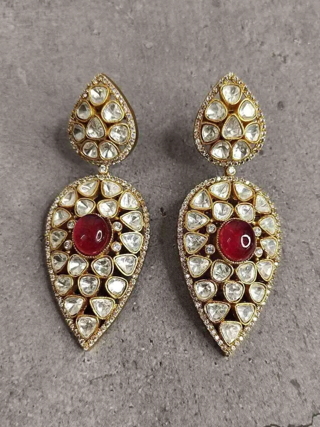 Stylish Ad Stone Earring Set