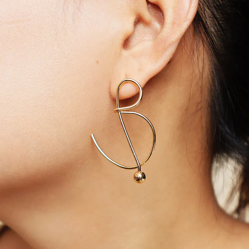 Trendy Metal Wire Earrings with Elegant Design - Stylish Amazon Jewelry for Women