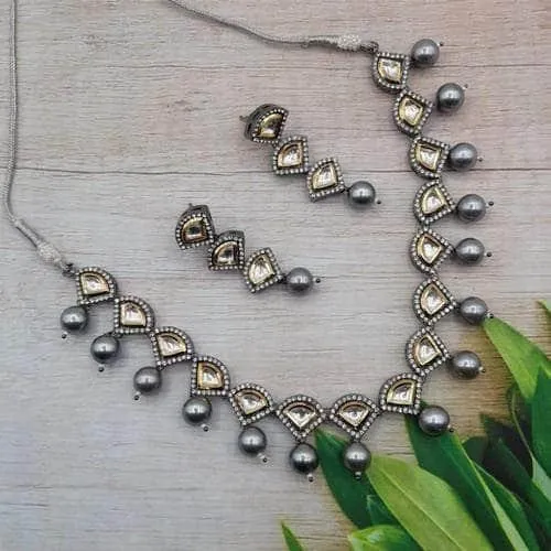 Triangular Victorian Grey Necklace Set