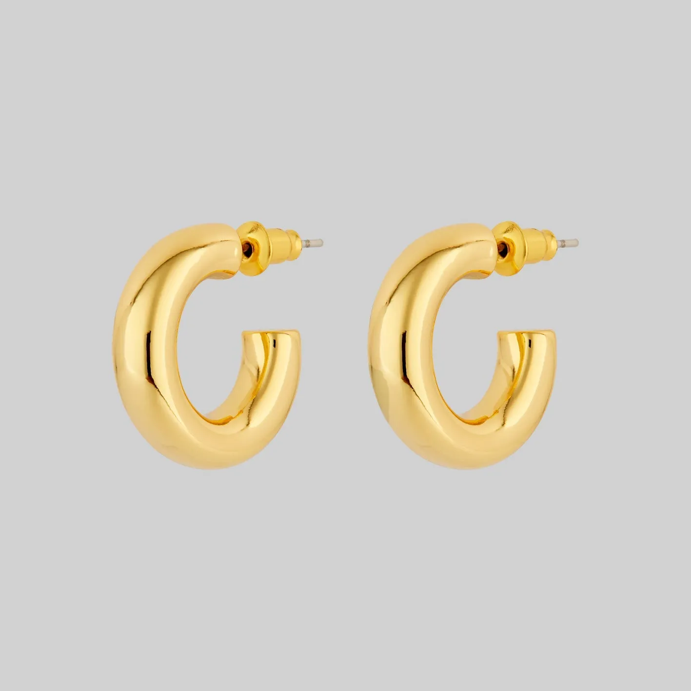 YARA. Simple Small Hoop Earrings - Gold